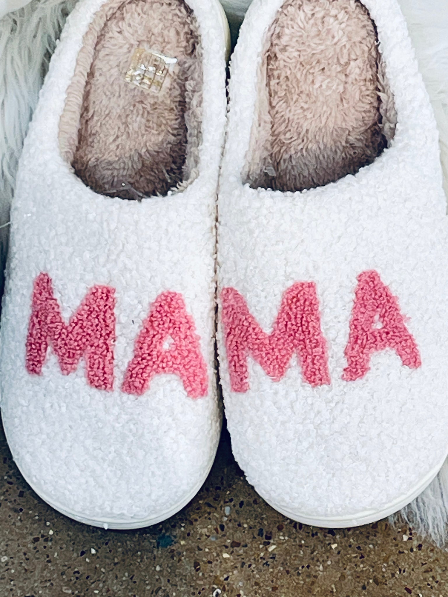 "Mama Love" slippers