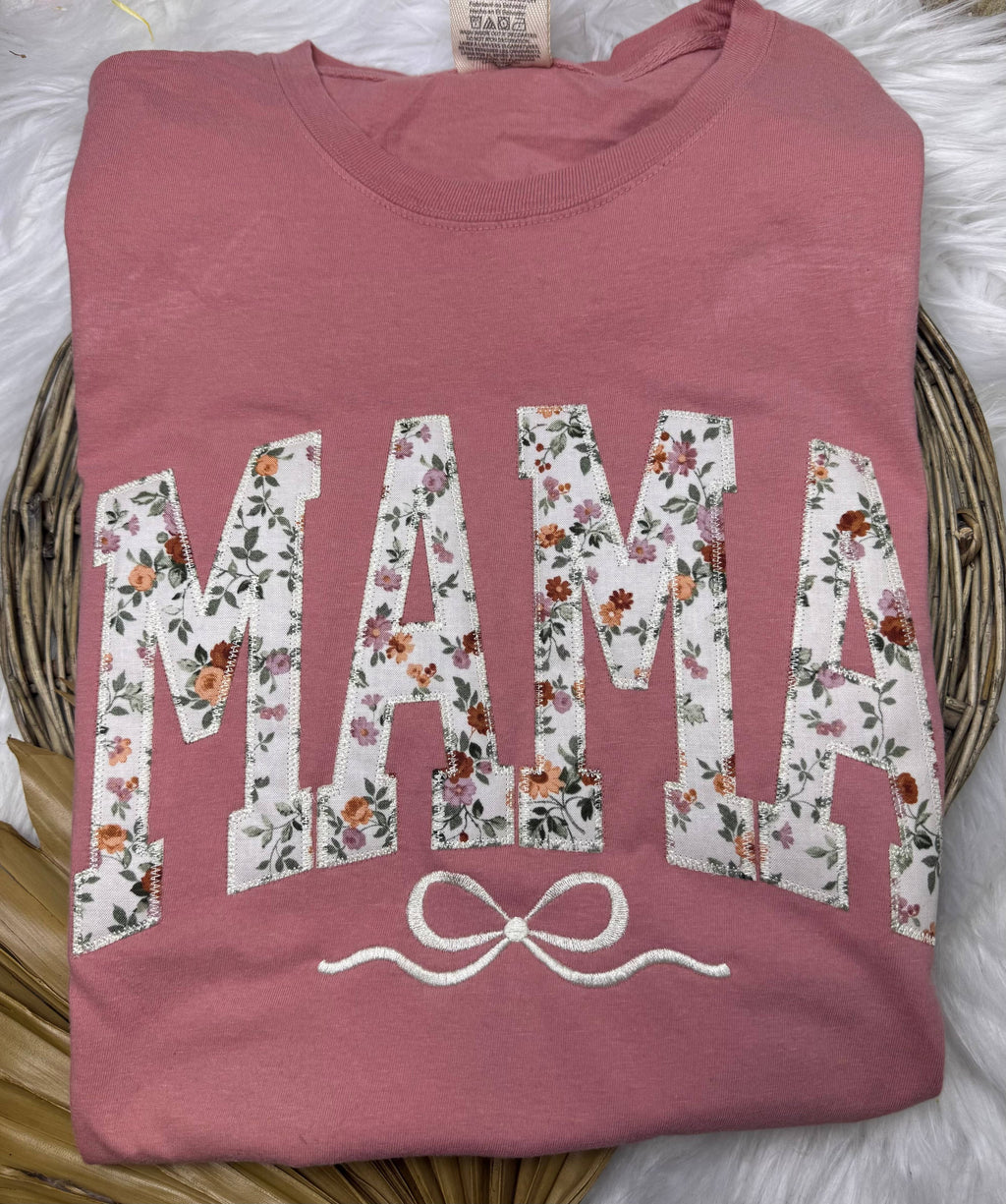 “Mamas and Bows” mother tshirt