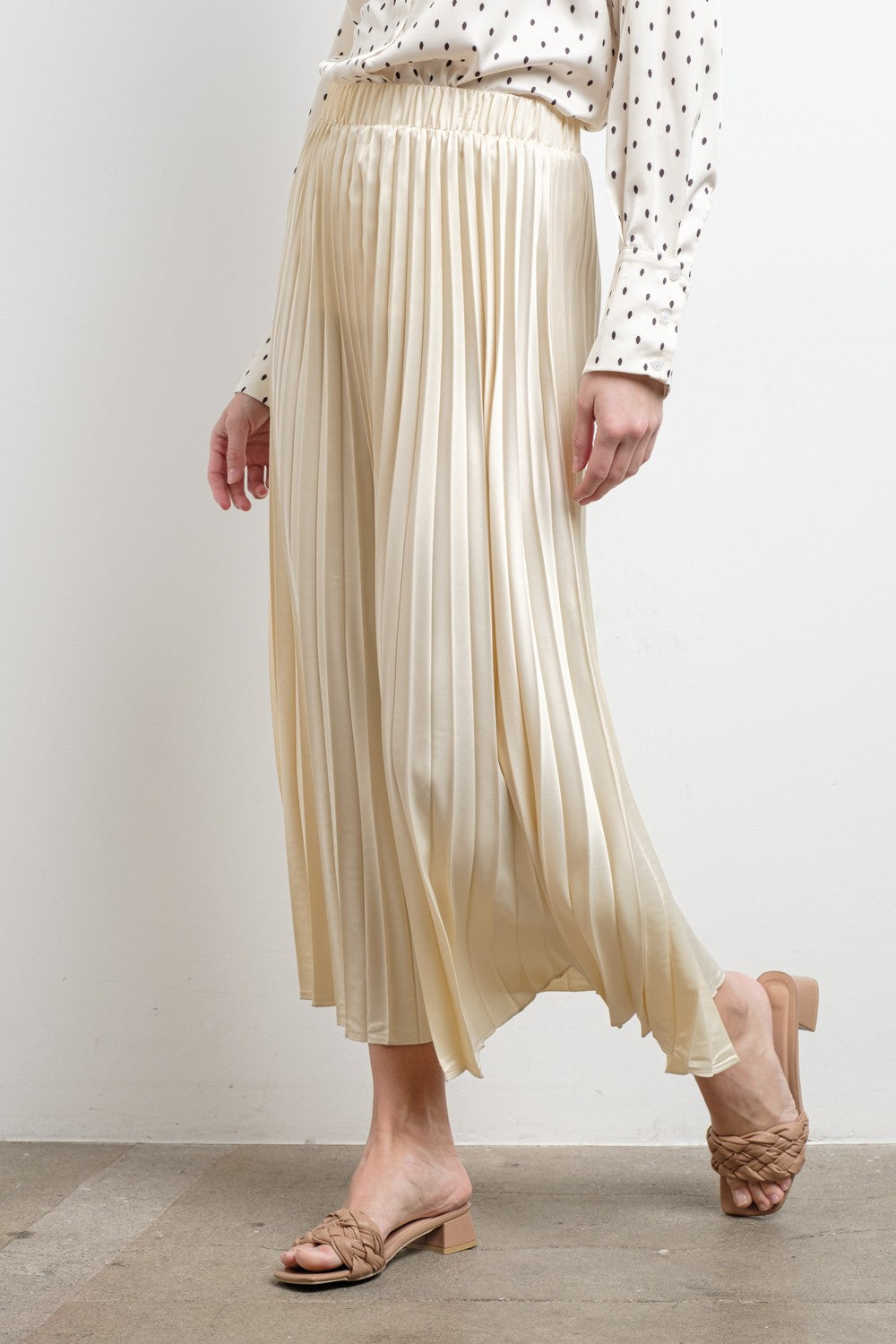 "Its All In The Pleat" (ivory) skirt