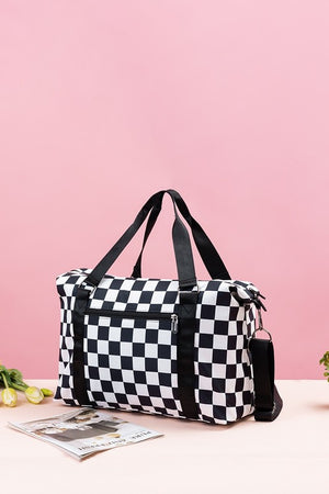 Checking out (Travel Bag)