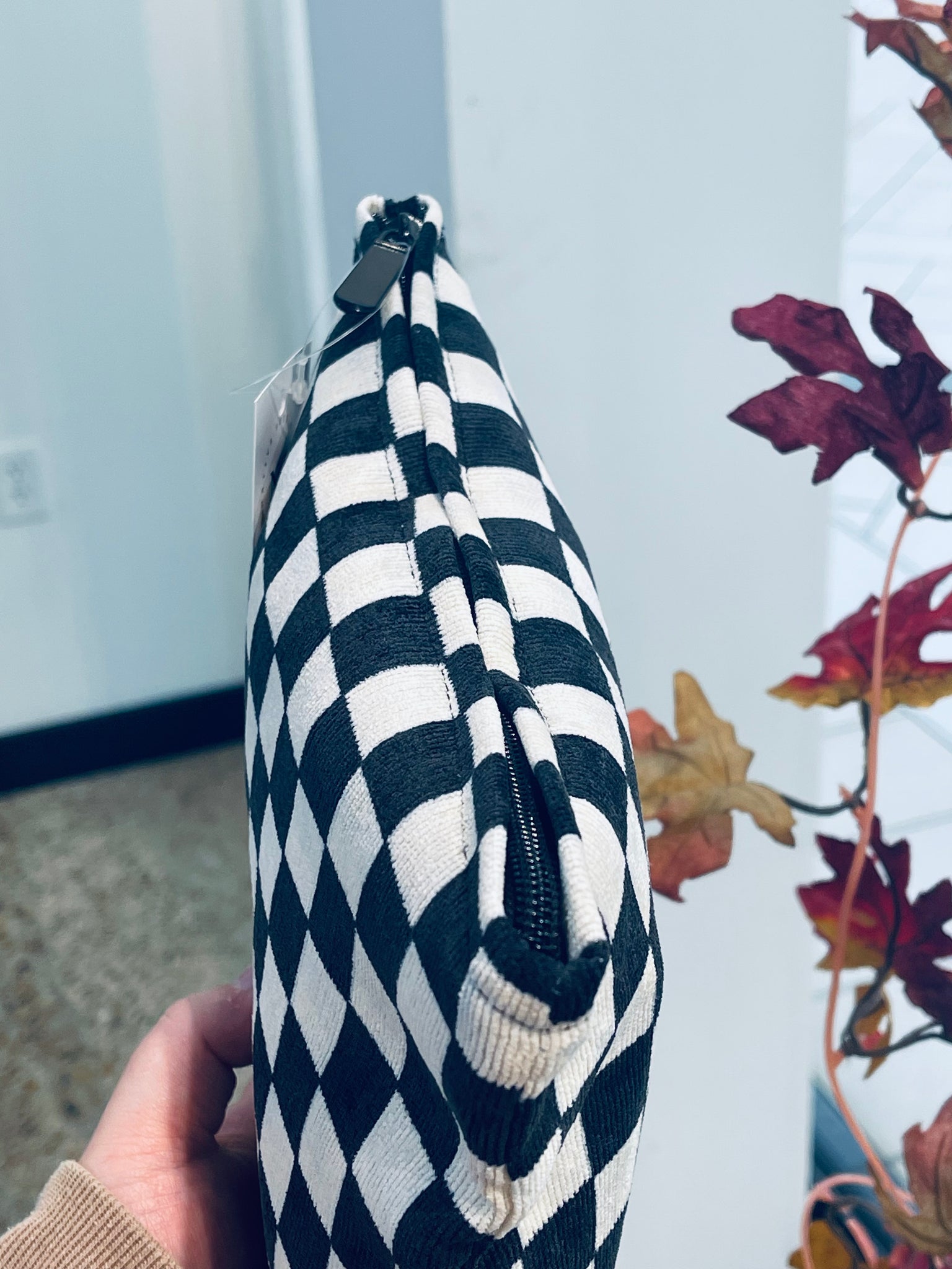 "Square Charm" cosmetic