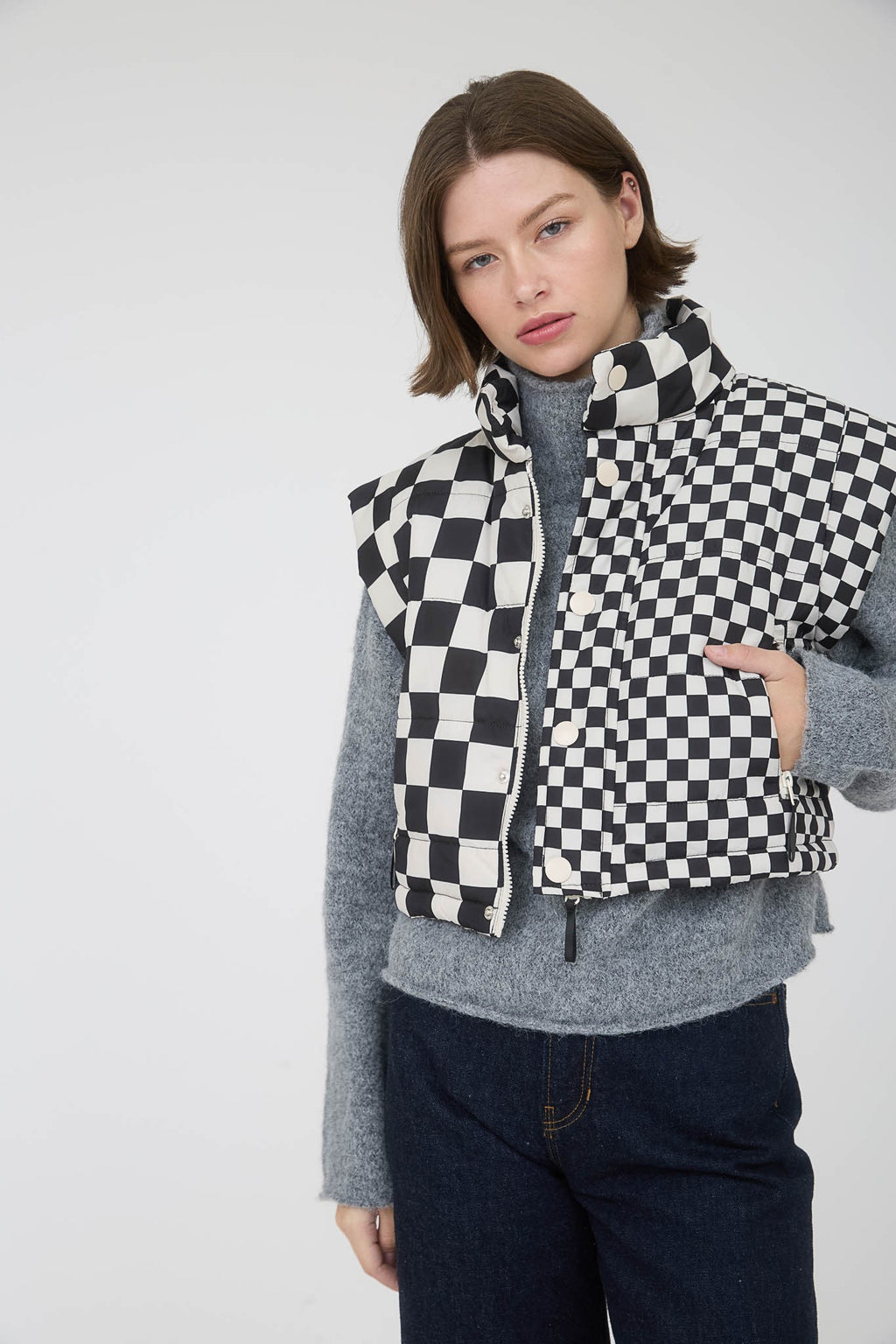 "Snowbound Checker"puffer vest