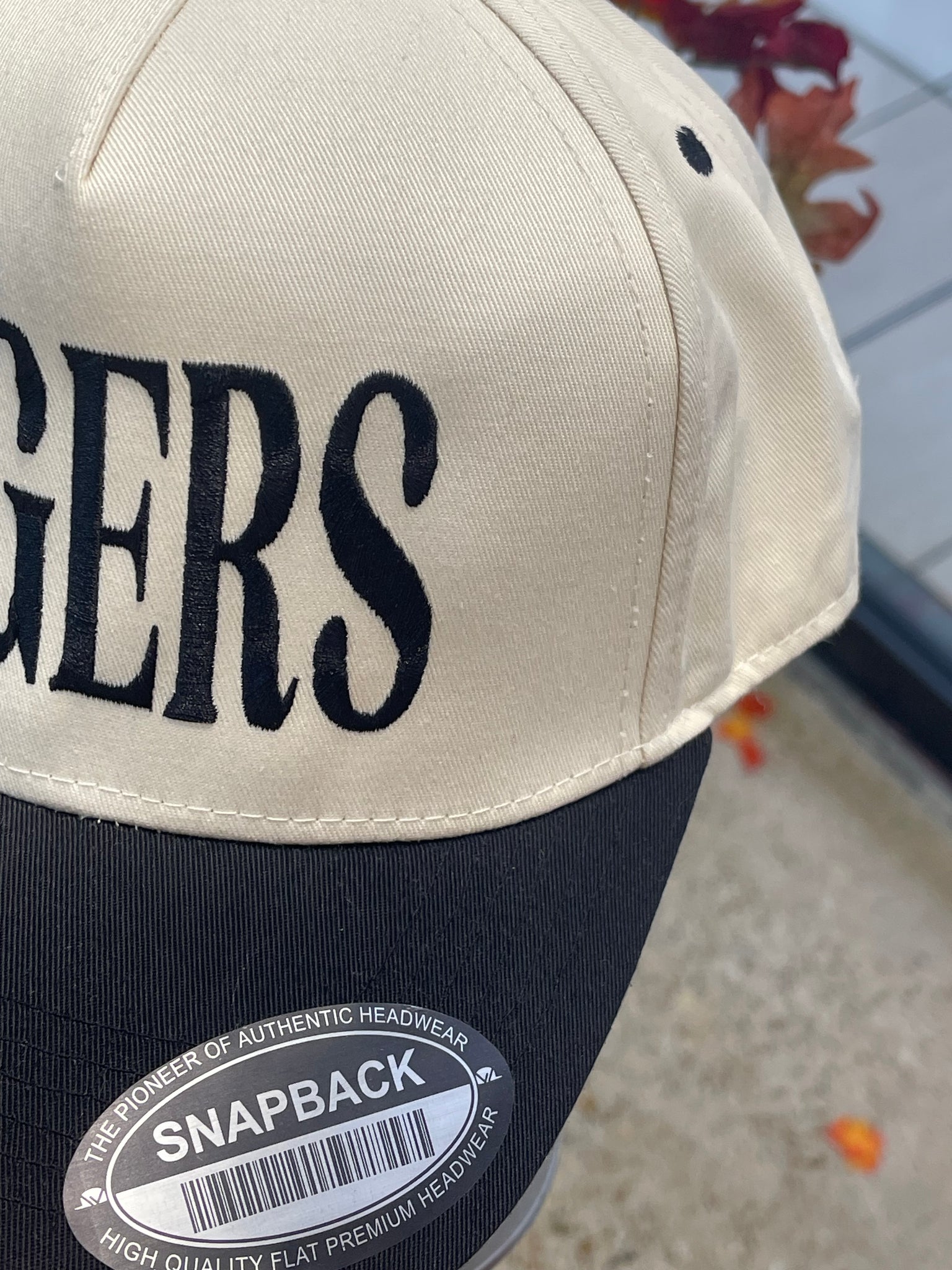 "Tiger Club" hat