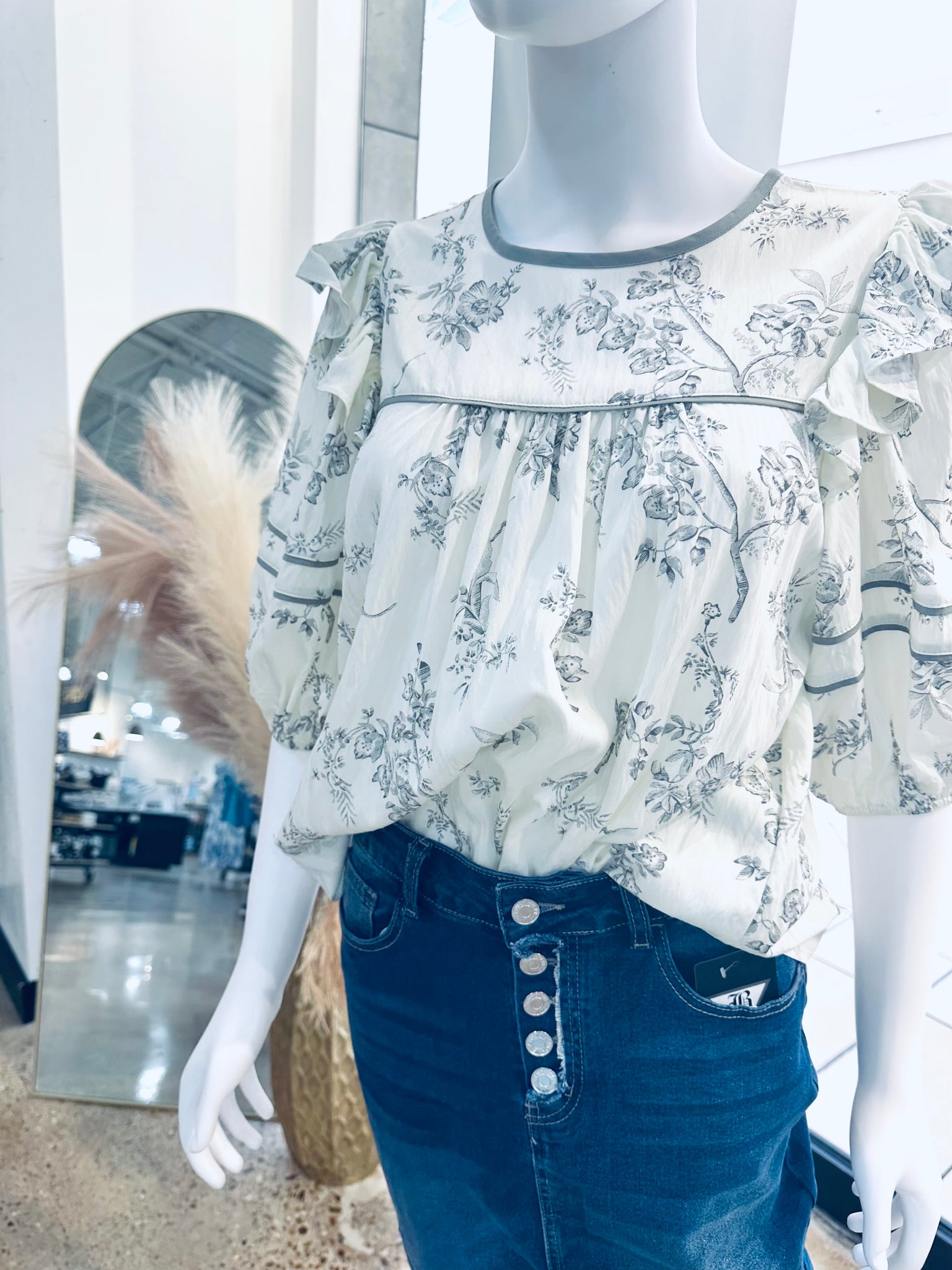 “Vintage Paths” top