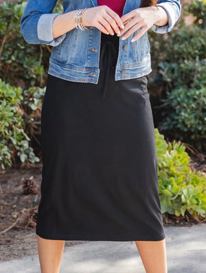 "For the Season" Skirt (Black)