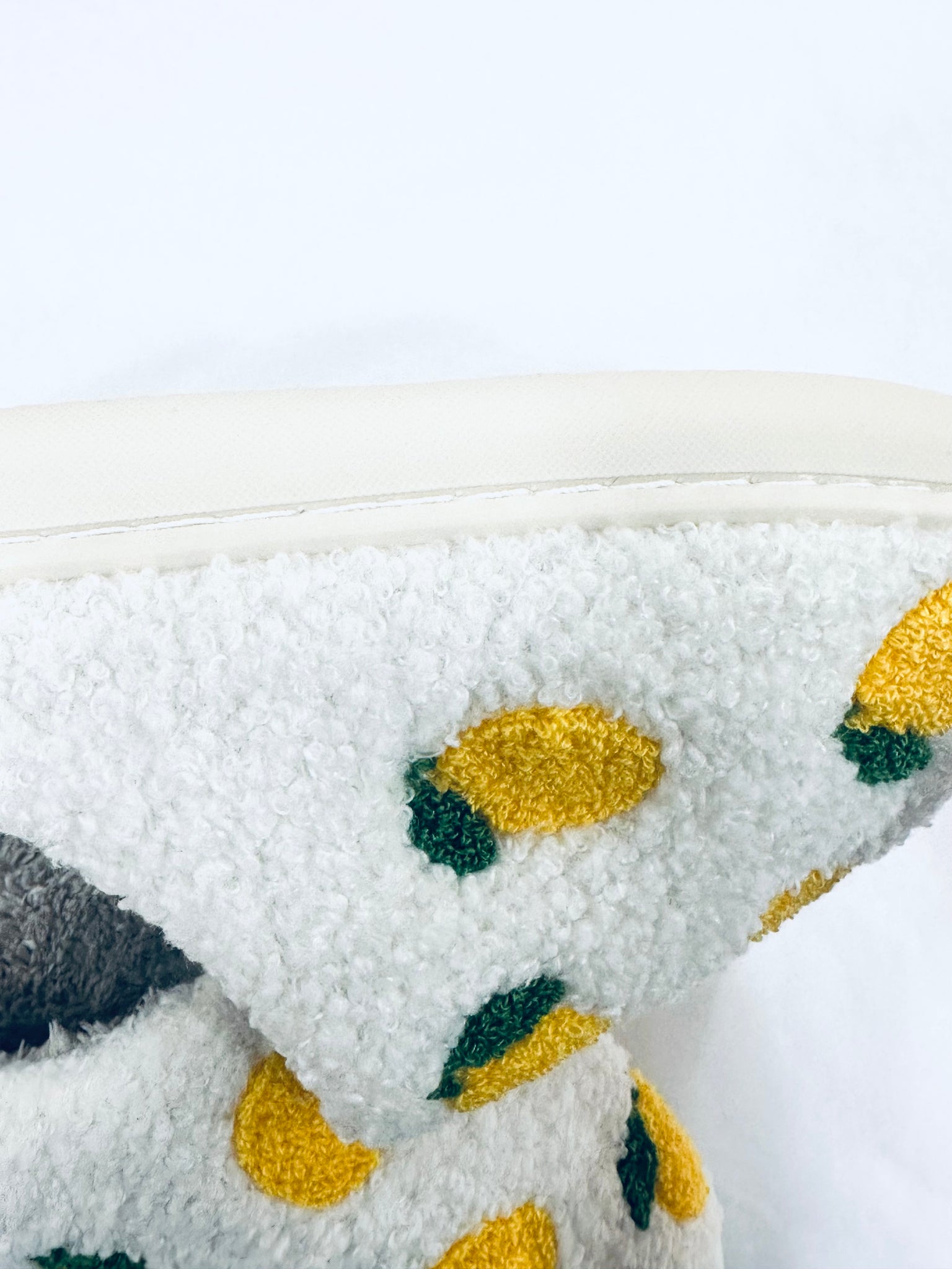 "On The Trend" House Shoes