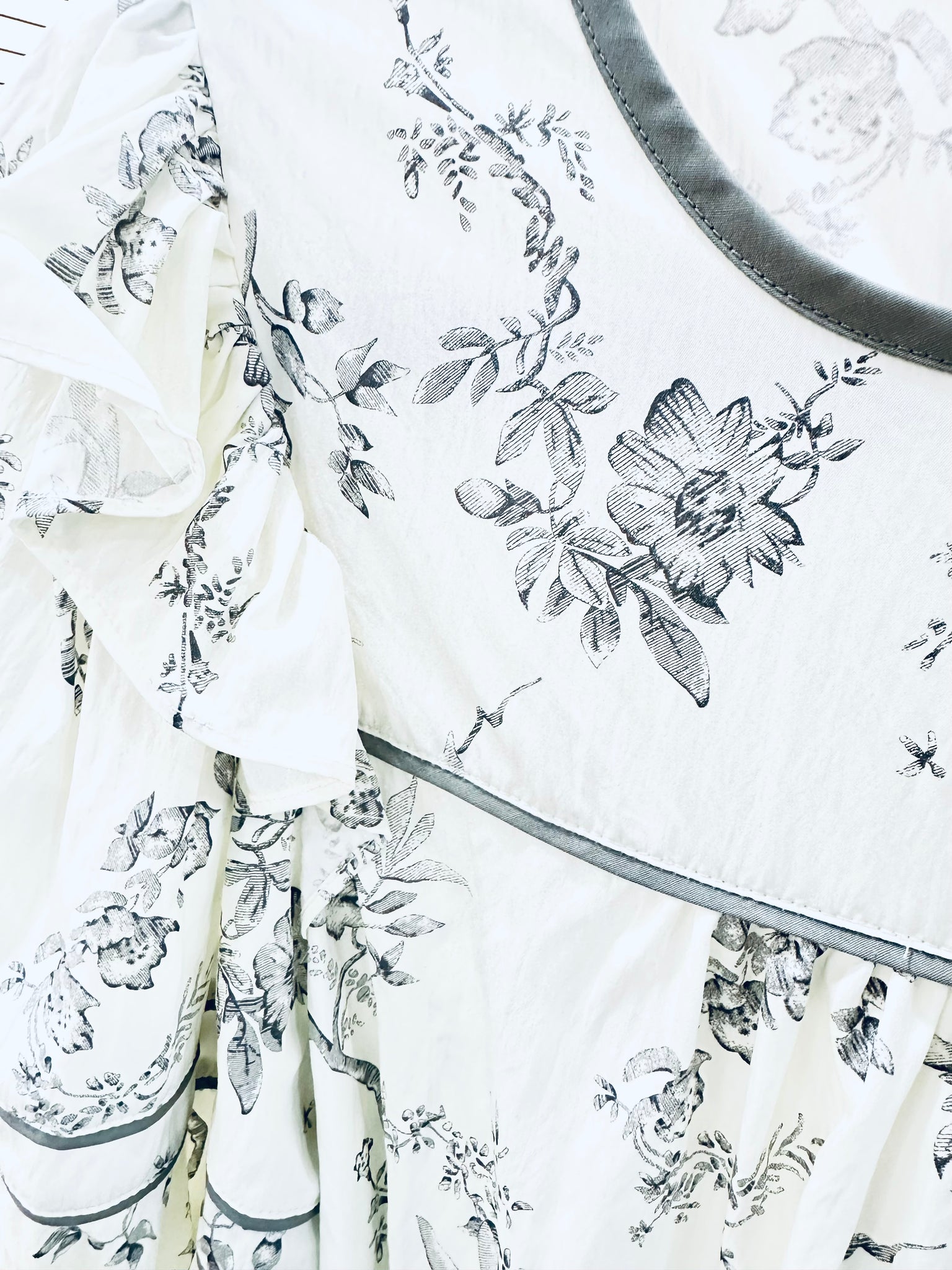 “Vintage Paths” top