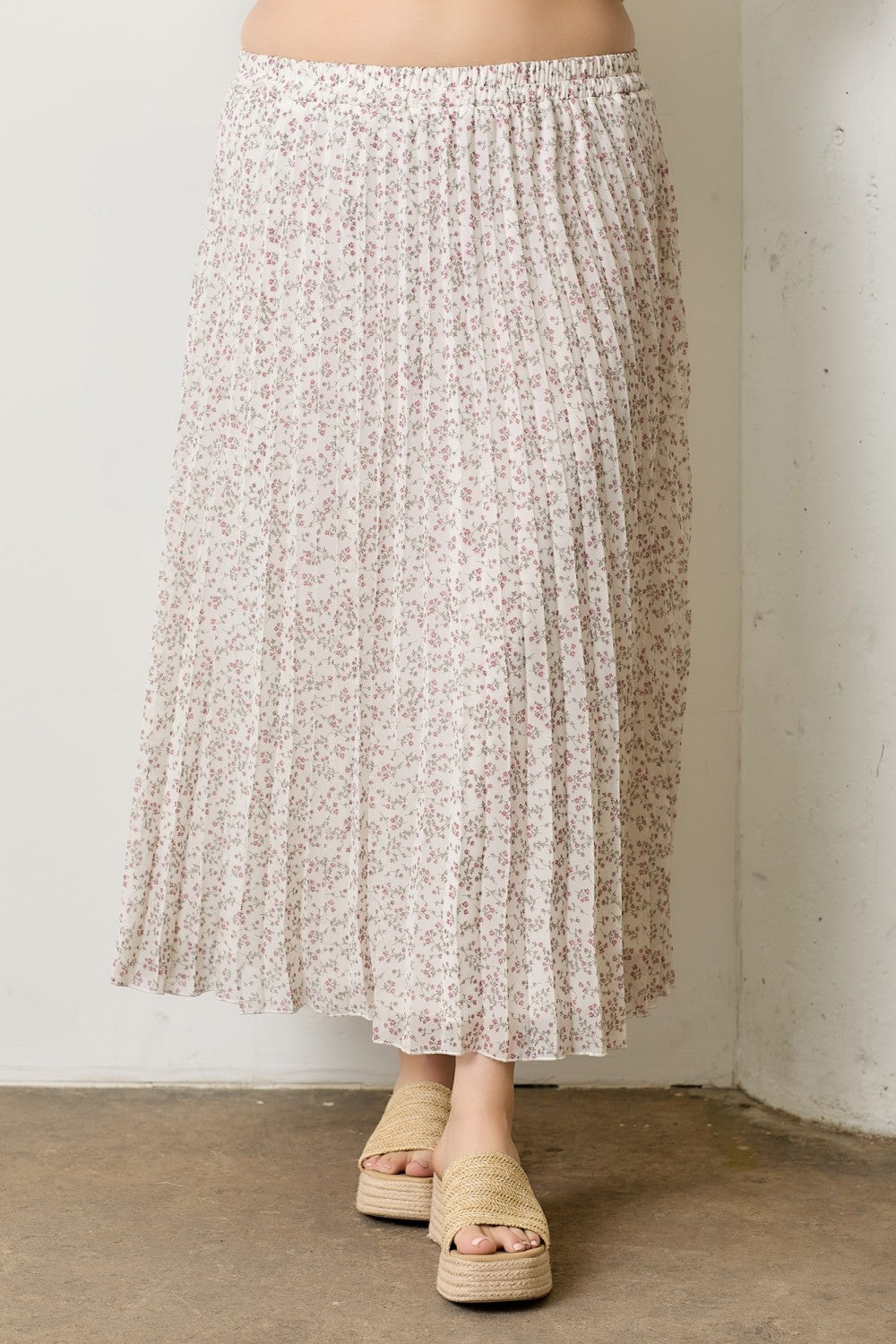"Wildflower Waltz" plus skirt