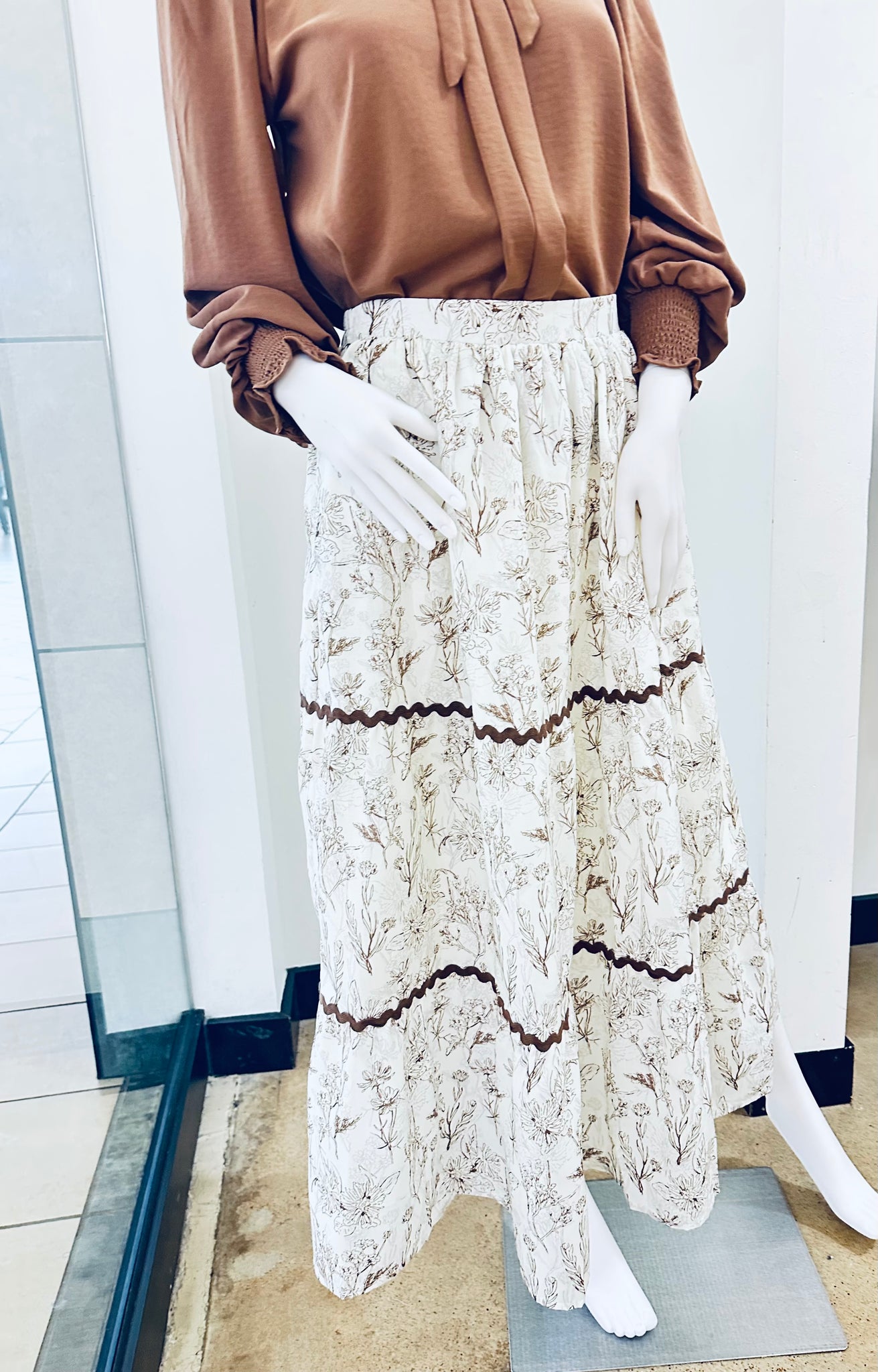 "Timeless Bloom" skirt