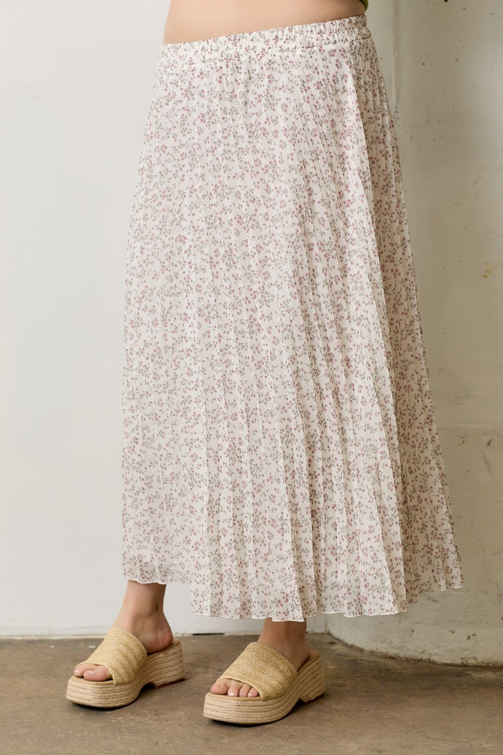 "Wildflower Waltz" plus skirt