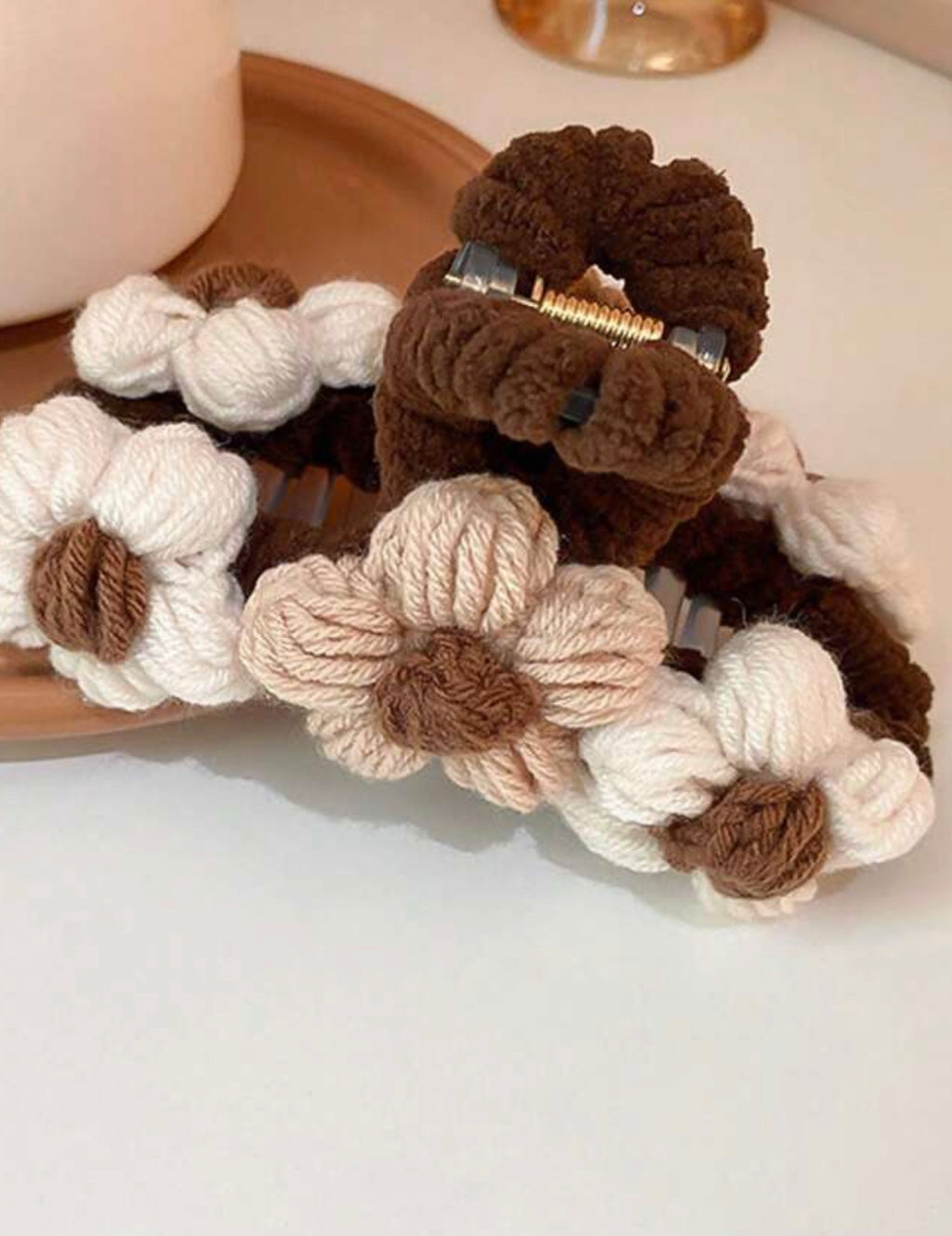 “Crochet Trend” claw clip