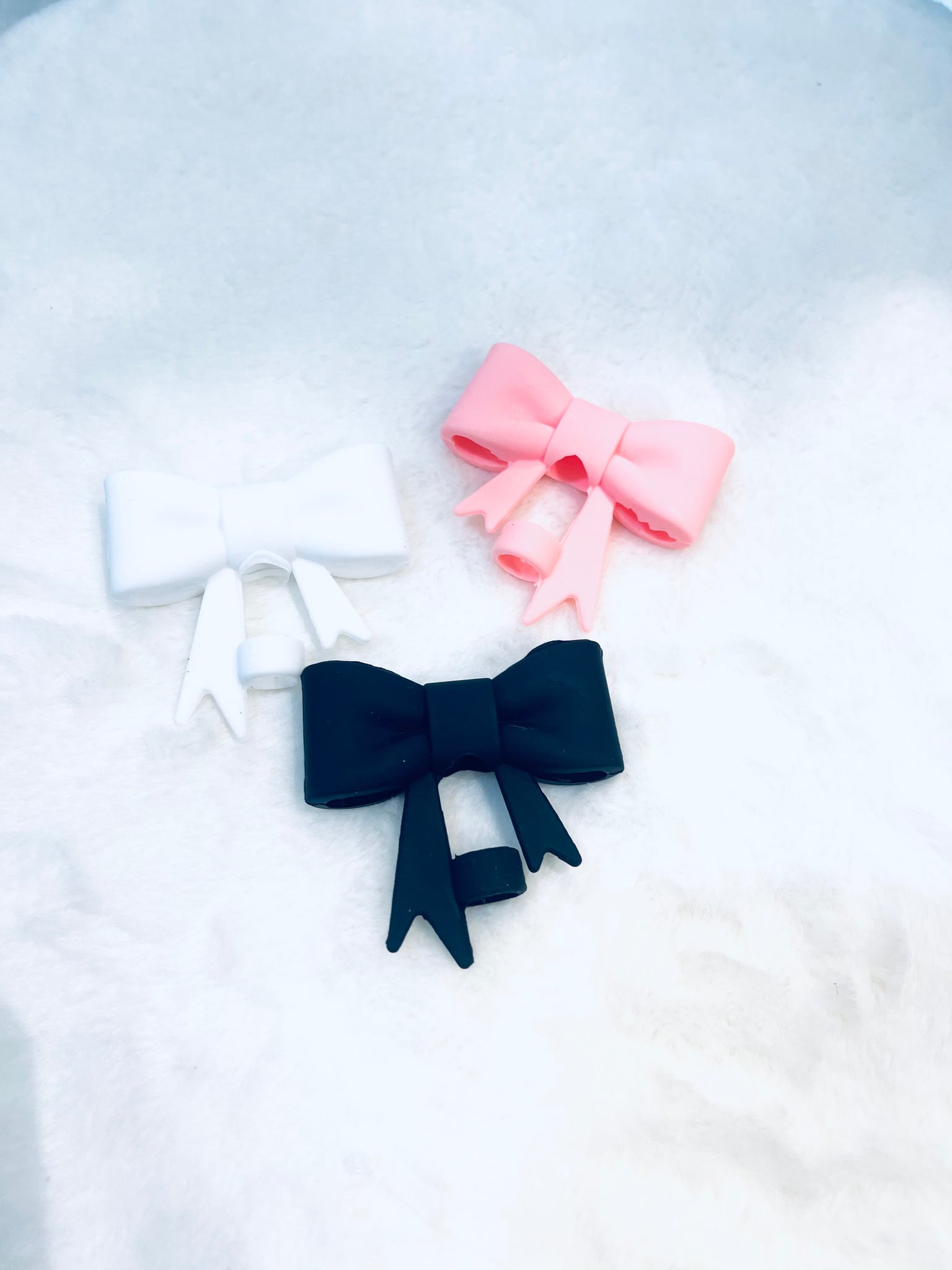 "Bows For The Trend"straw covers