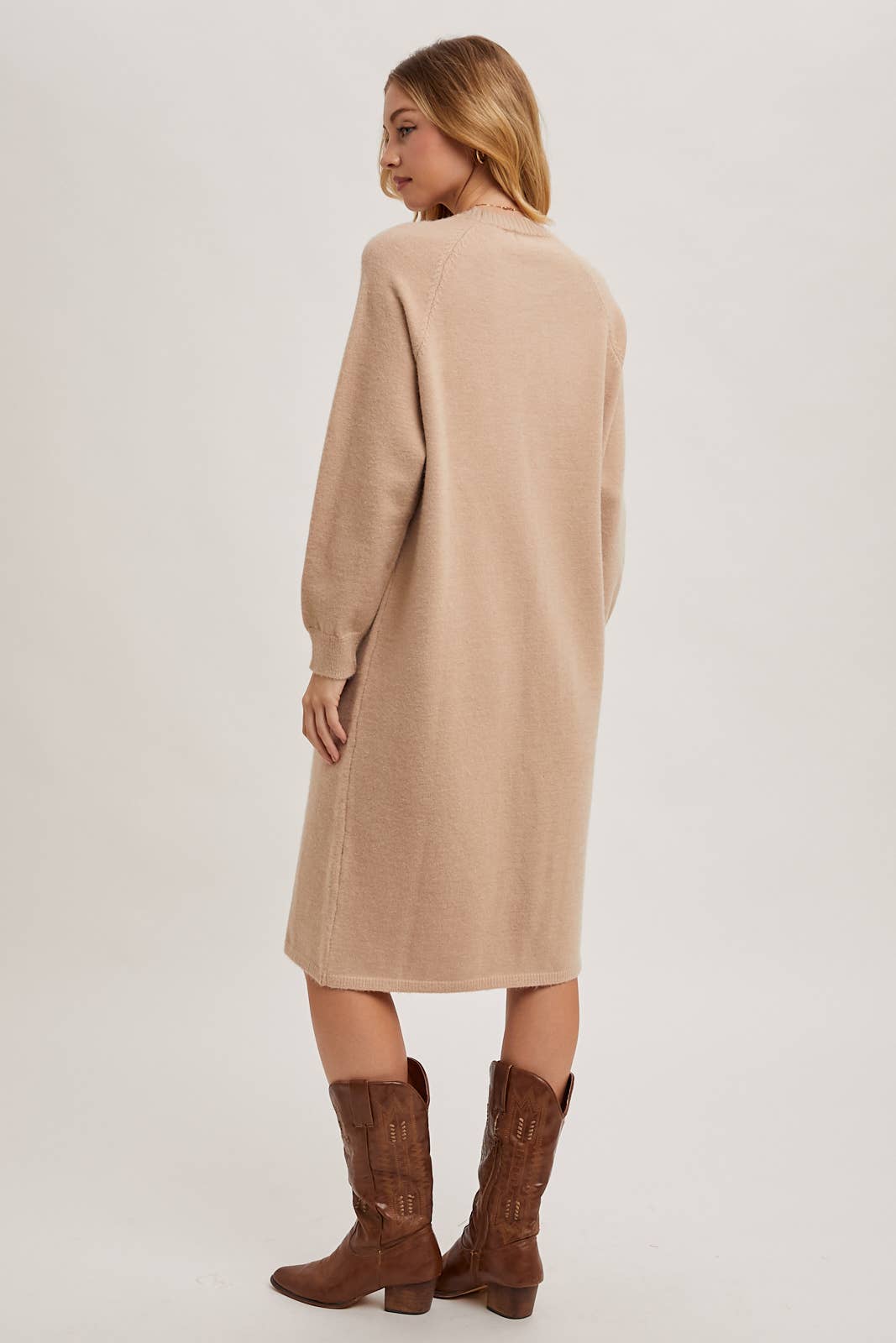 “Basic Check Fit” (beige) sweater dress