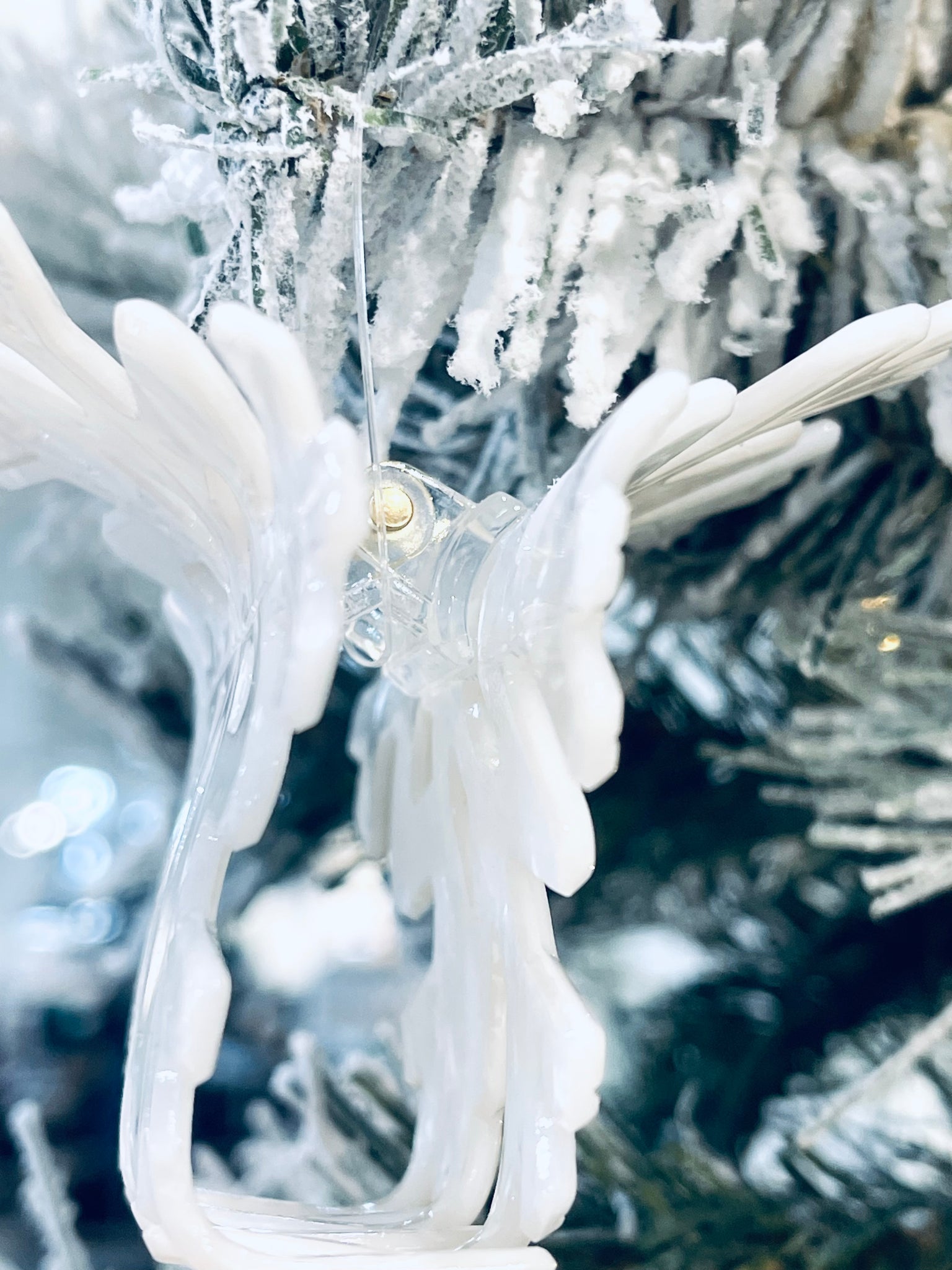 "Snowfall Sparkle" claw-clip