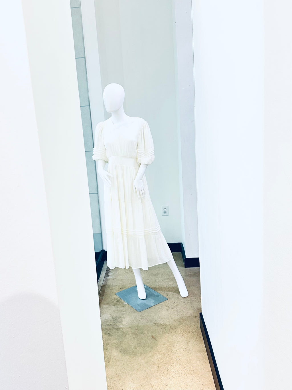 "That Pearl Glow" dress