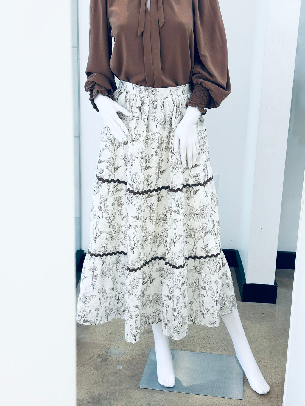 "Timeless Bloom" skirt