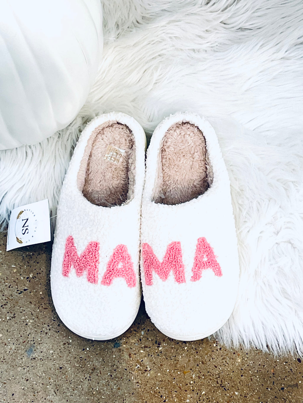 "Mama Love" slippers