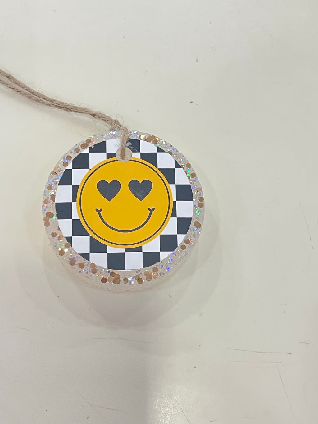 "Checkered Smiles" Car Freshie