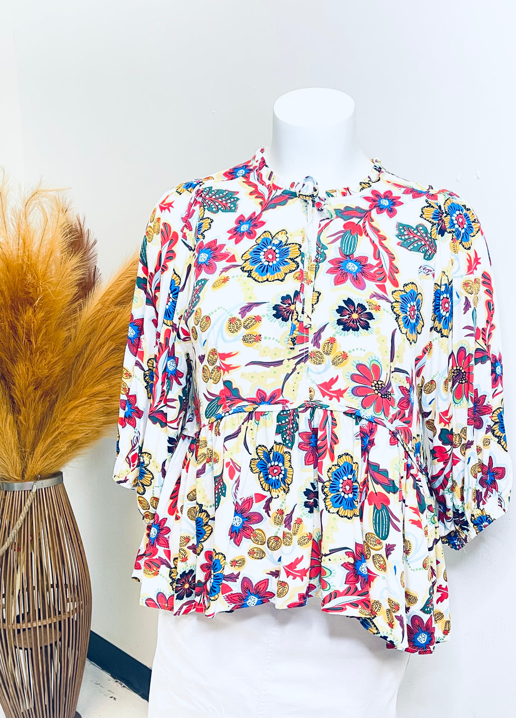 "Bloom In Freedom" plus top