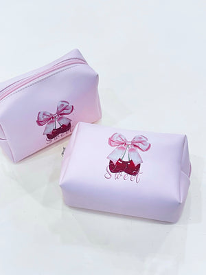 "Sweet" accessory bag