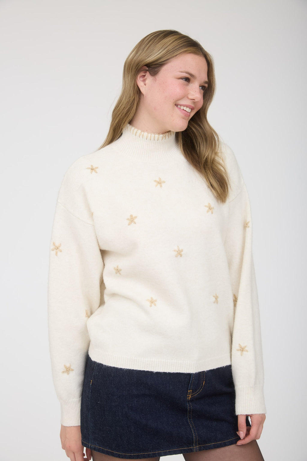 "Daisy Dreams" sweater
