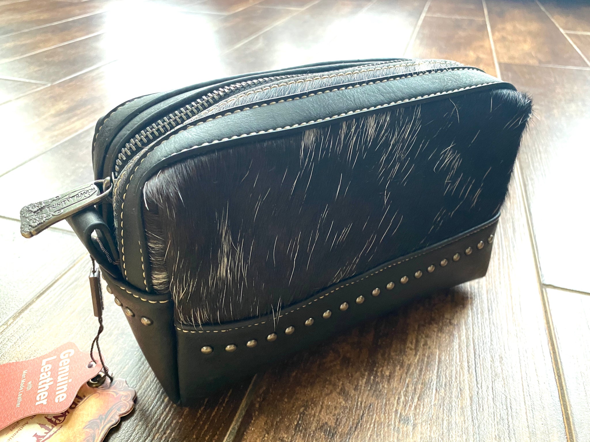 Trinity Ranch cowhide leather men’s travel/shaving bag