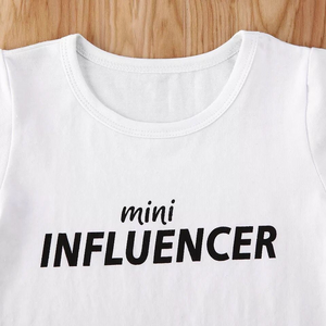 “Mini Influencer” little girl’s outfit