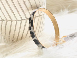 RESTOCKED!! “Gushing for Grey” o-ring bangle keychain