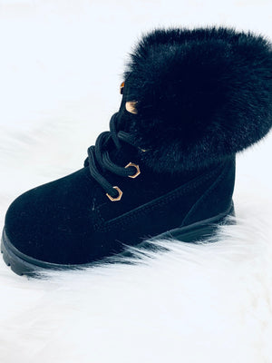 “Snow Princess” girl’s boots