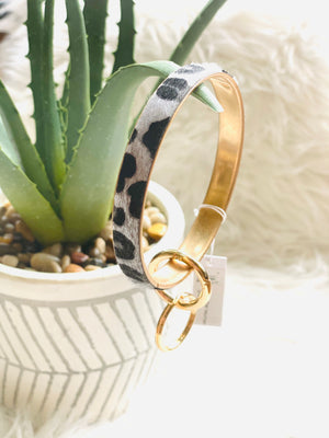 RESTOCKED!! “Gushing for Grey” o-ring bangle keychain